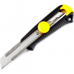 Нож STANLEY DynaGrip MPO с выдвижным лезвием 165х18мм 0-10-418
